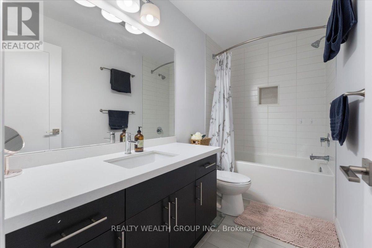 #23 35 MIDHURST HEIGHTS - 32