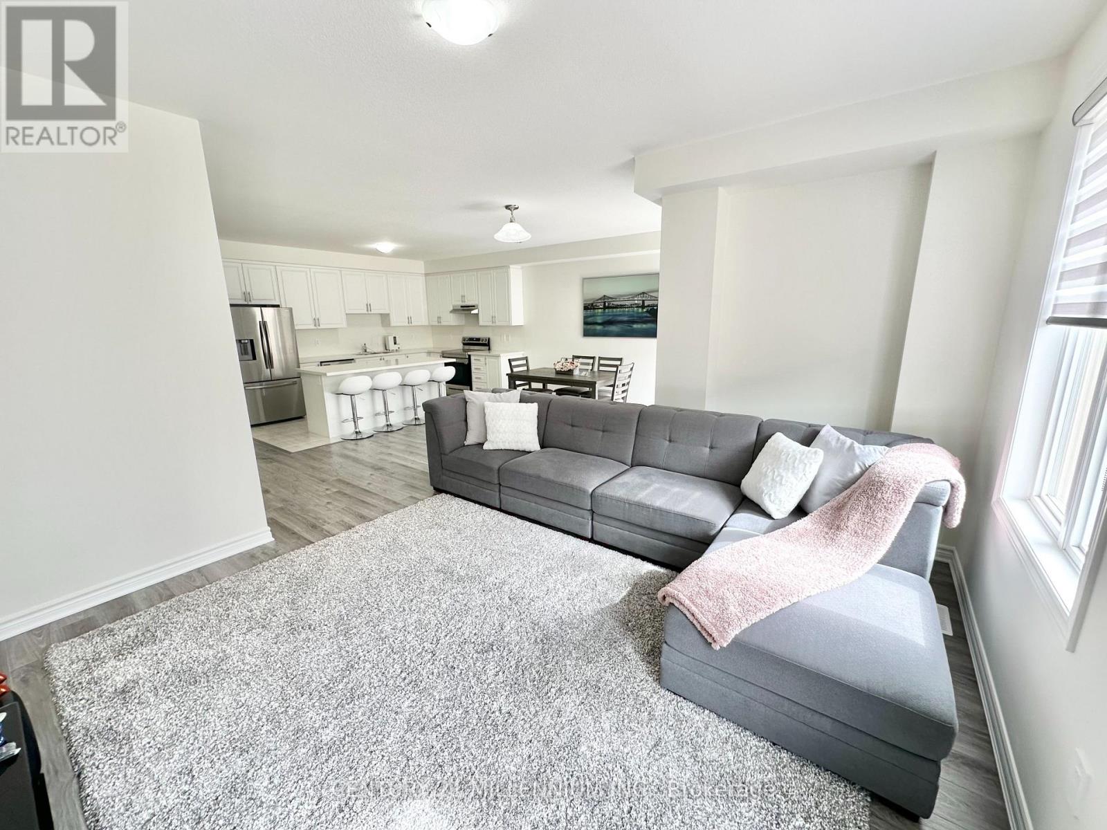 3-bedroom home for sale at 25 HARWOOD STREET, Tillsonburg ON · photo 11 of 30