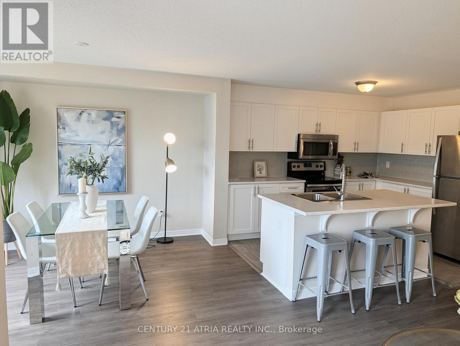 2 Bed, 2 Bath House for Sale in Ottawa – 502 RADIANT PRIVATE, Ottawa – MLS# X13437762 - Image 11