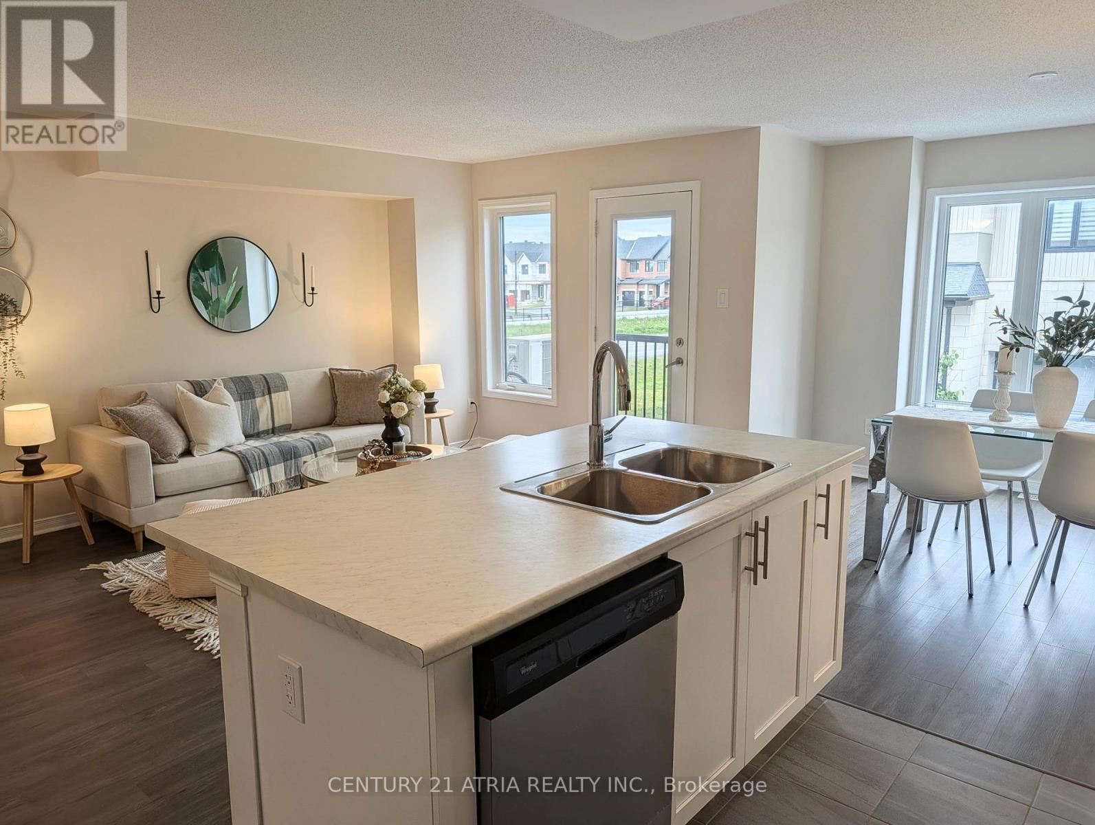 2 Bed, 2 Bath House for Sale in Ottawa – 502 RADIANT PRIVATE, Ottawa – MLS# X13437762 - Image 15