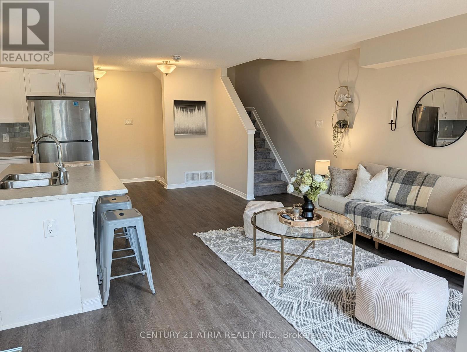 2 Bed, 2 Bath House for Sale in Ottawa – 502 RADIANT PRIVATE, Ottawa – MLS# X13437762 - Image 9