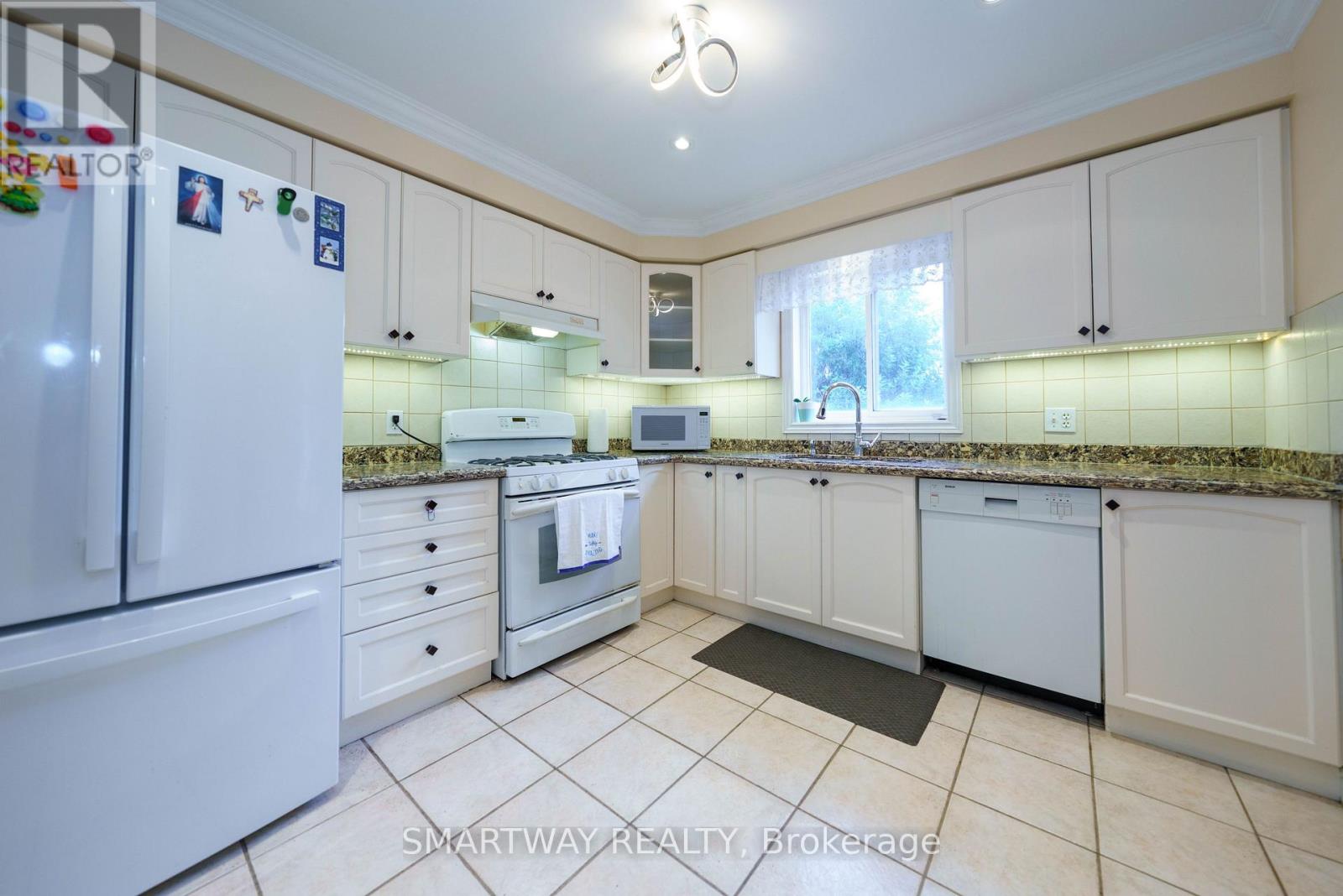 42 PEACHWOOD CRESCENT - 14