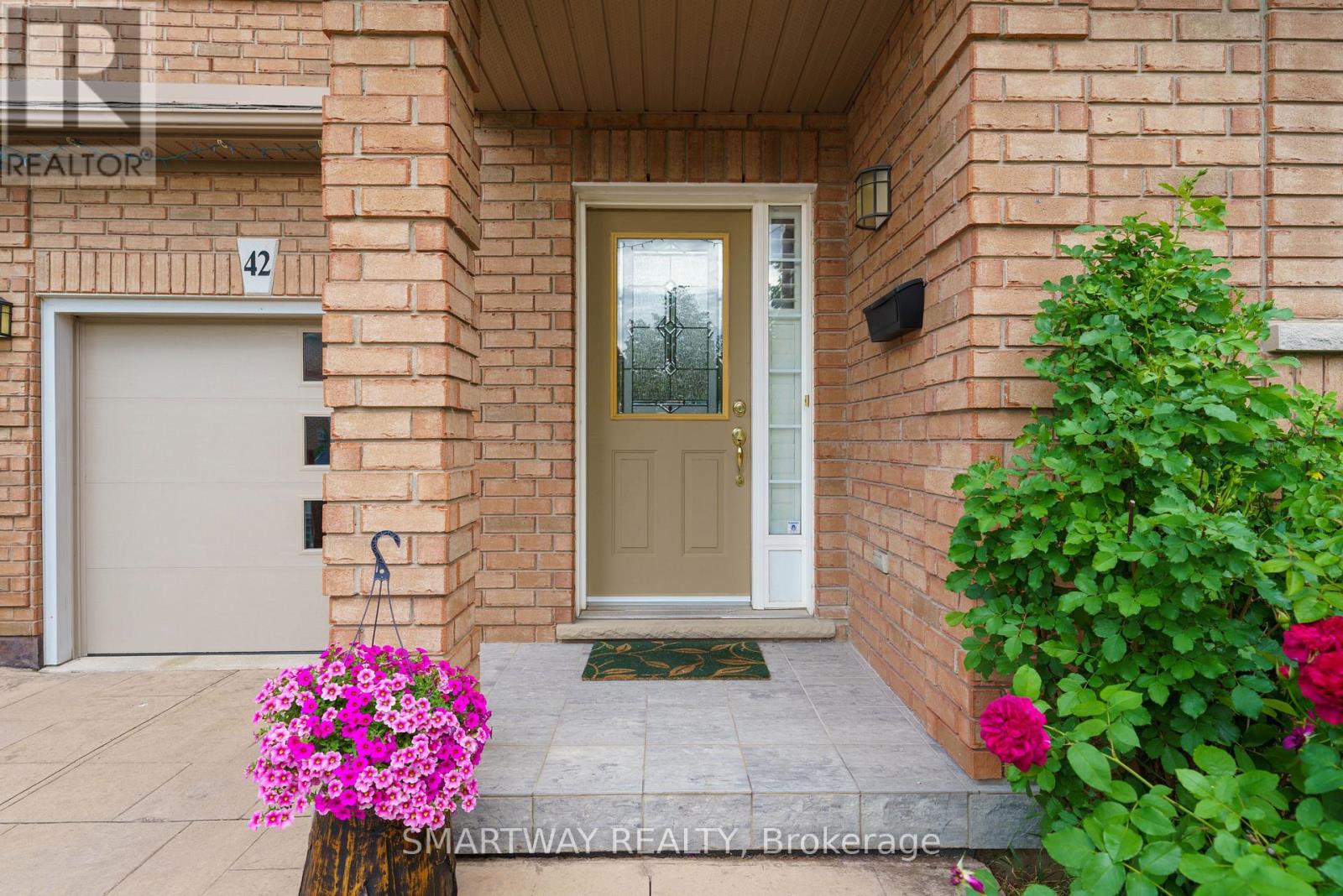 42 PEACHWOOD CRESCENT - 6