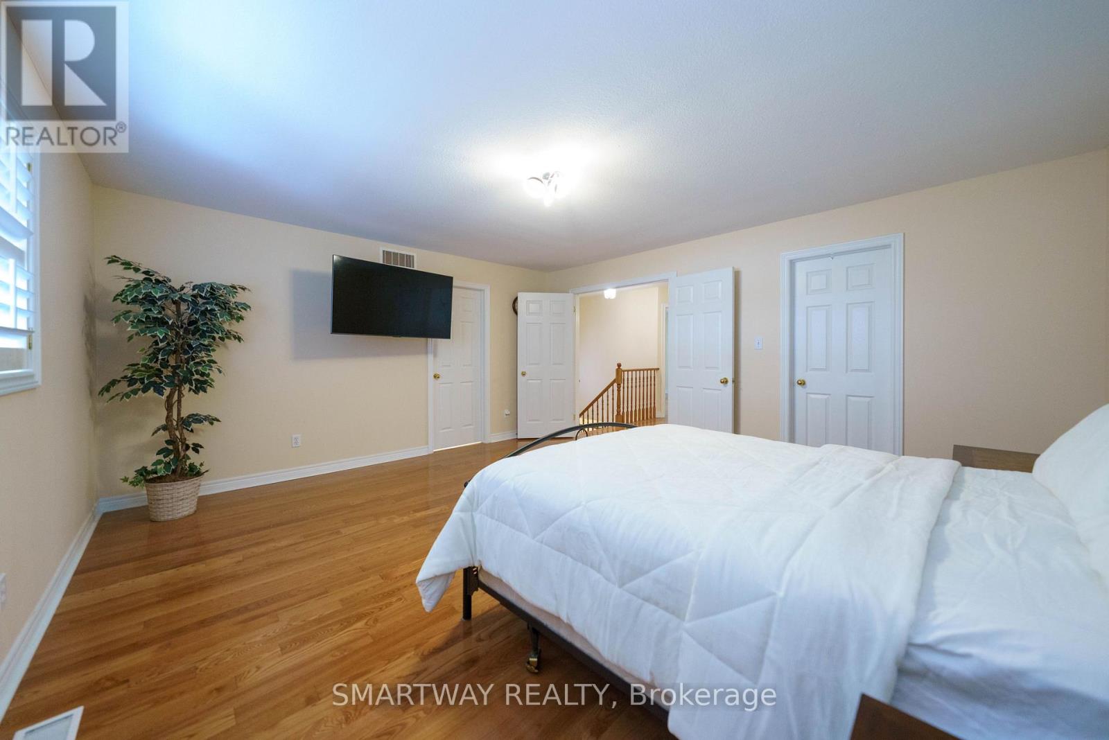 42 PEACHWOOD CRESCENT - 27