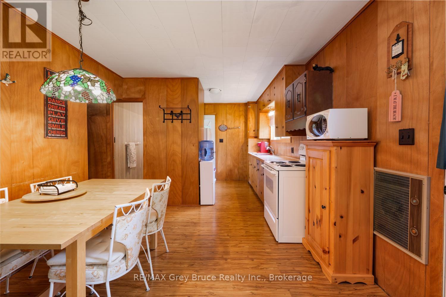 11 ELDRIDGE AVENUE - 10