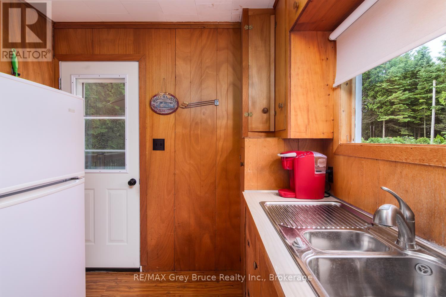 11 ELDRIDGE AVENUE - 12