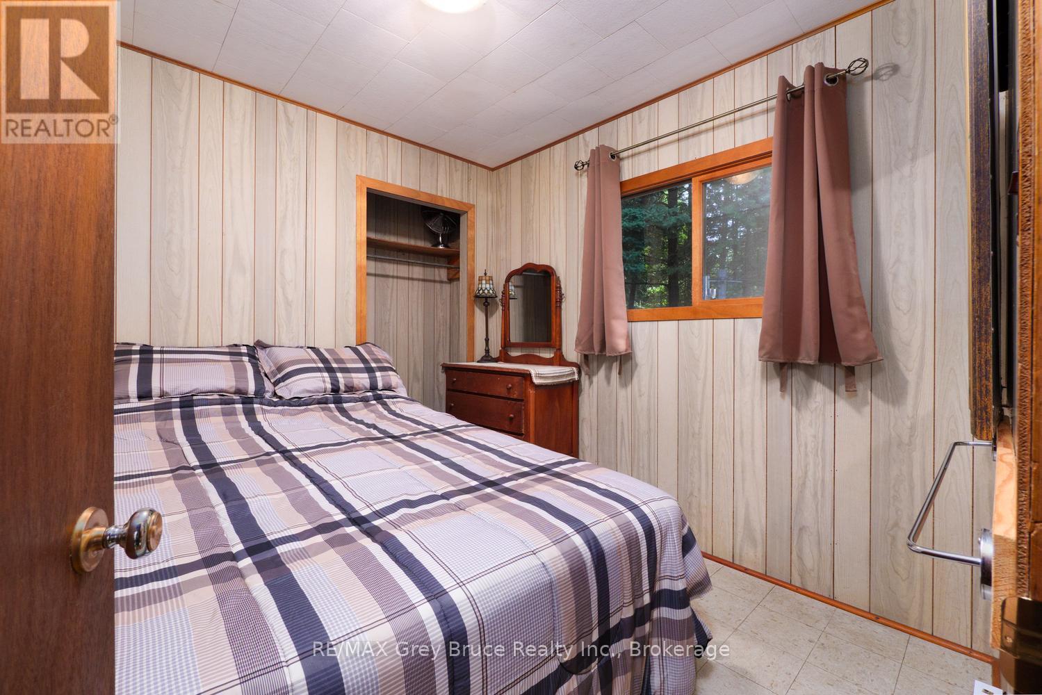 11 ELDRIDGE AVENUE - 20