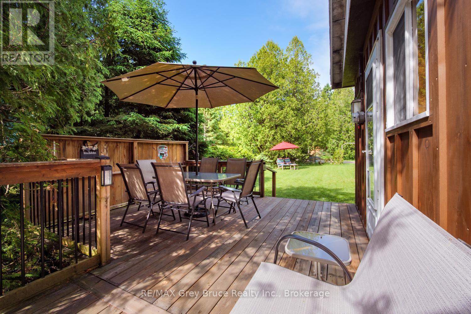 11 ELDRIDGE AVENUE - 25