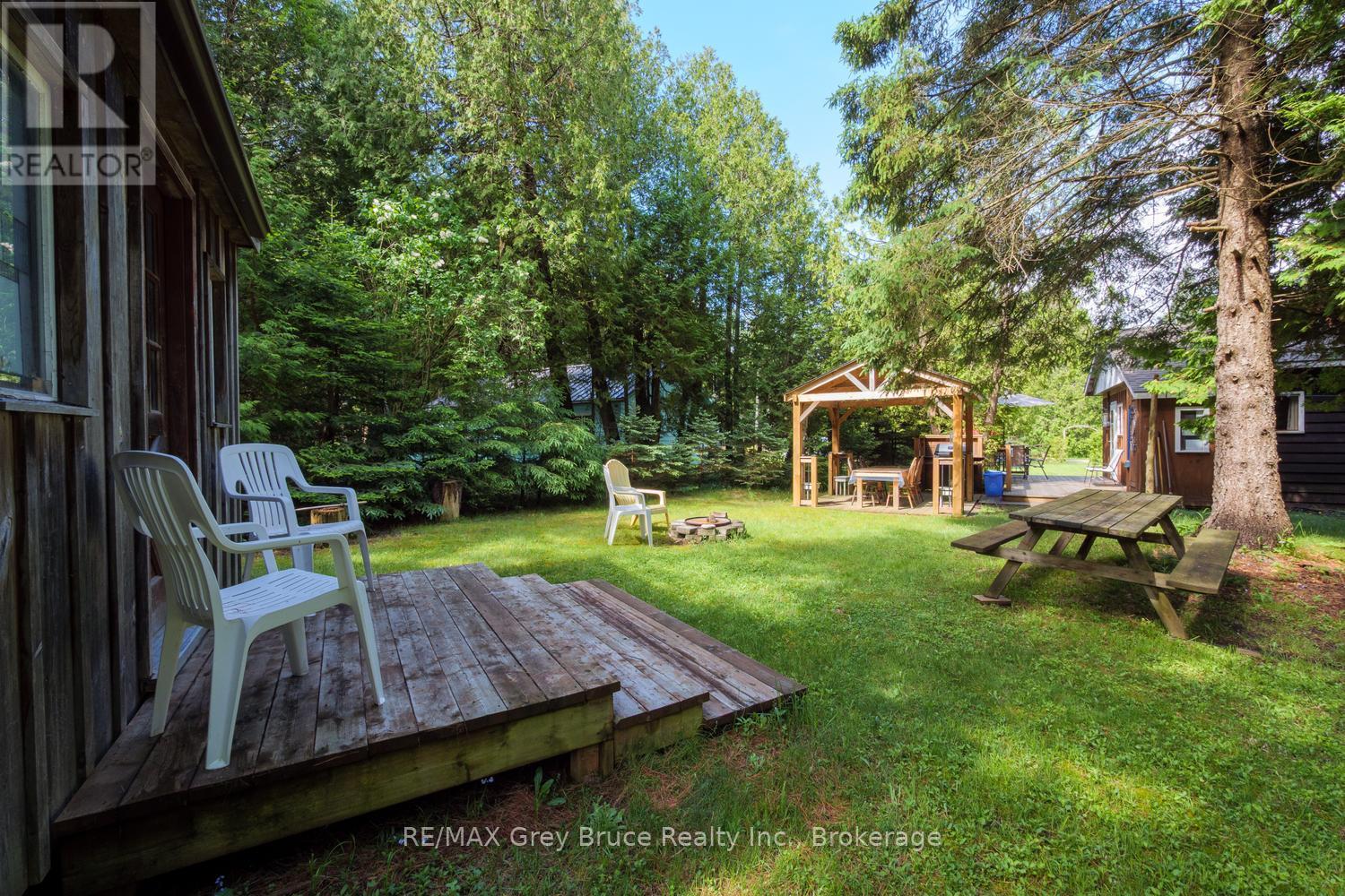 11 ELDRIDGE AVENUE - 29