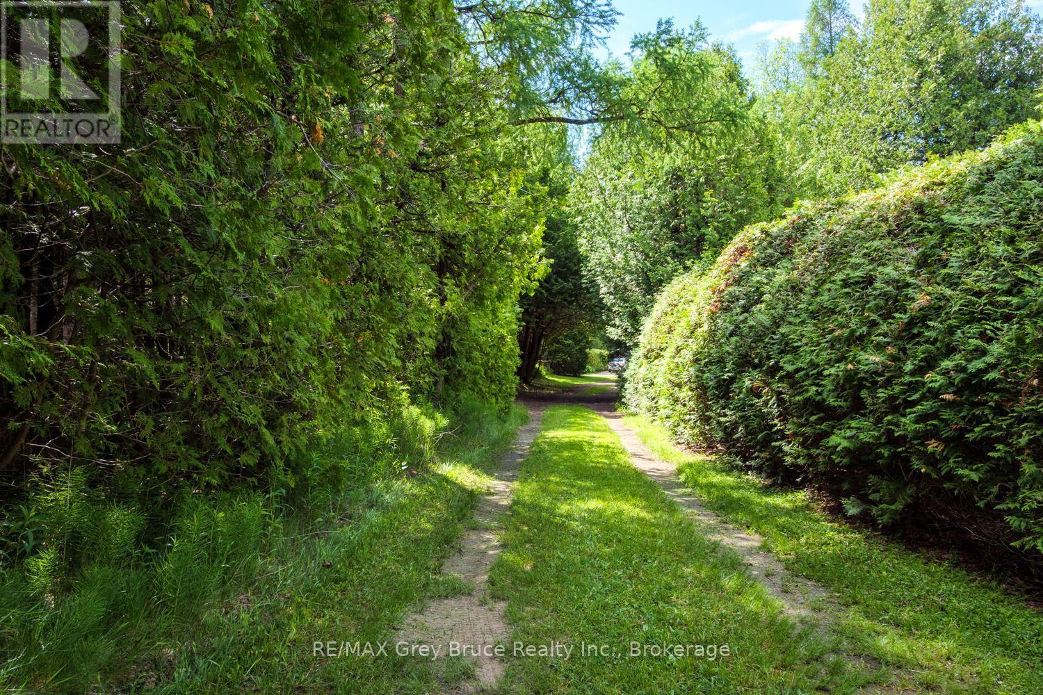 11 ELDRIDGE AVENUE - 38