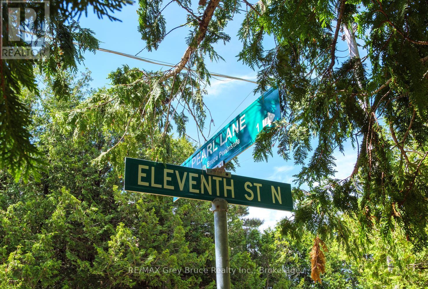 11 ELDRIDGE AVENUE - 40