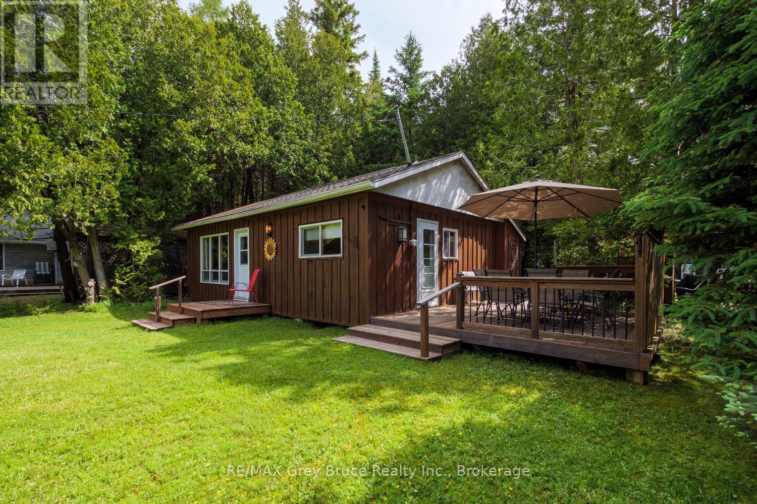 11 ELDRIDGE AVENUE - 45