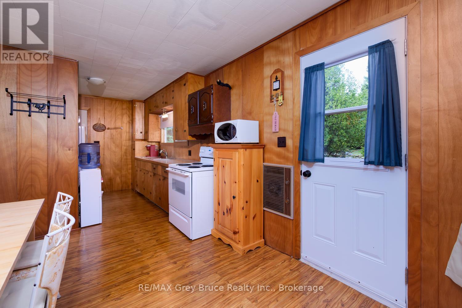 11 ELDRIDGE AVENUE - 8