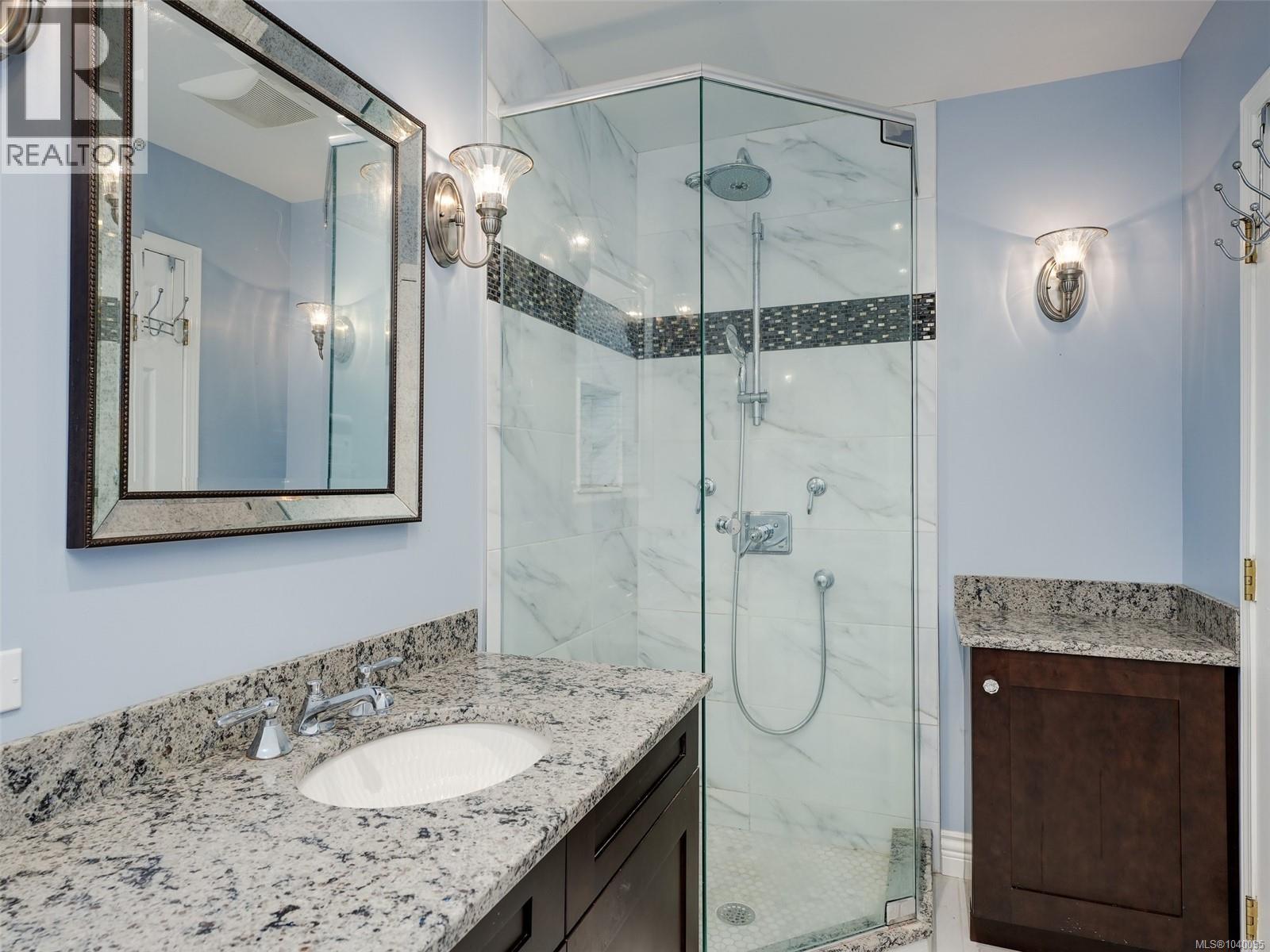 35 909 Admirals Road, Esquimalt