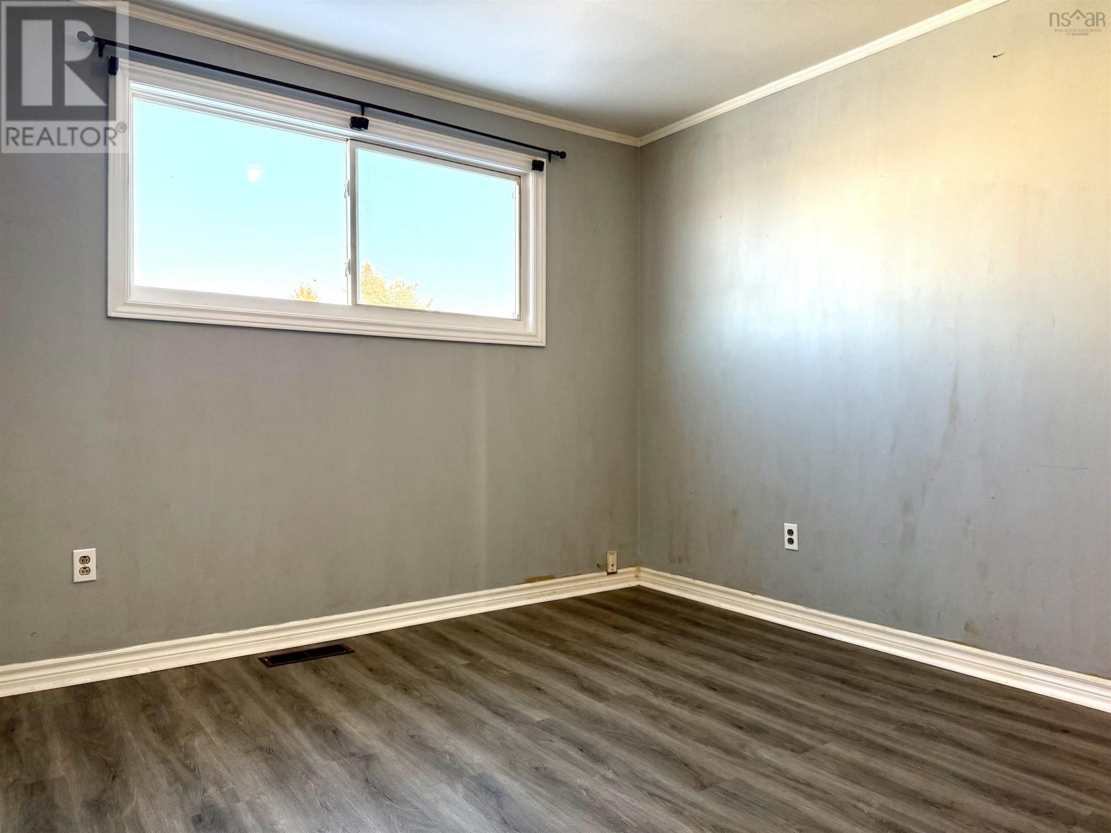 20 Dickey Street - 17