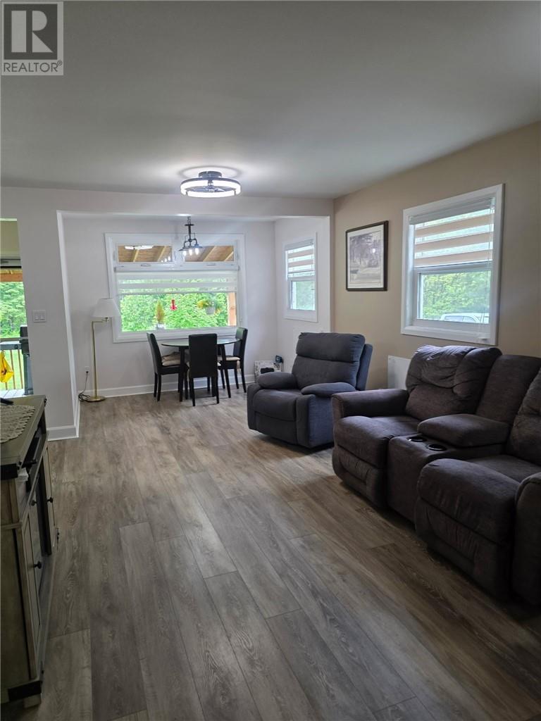 307 Deschene - 7