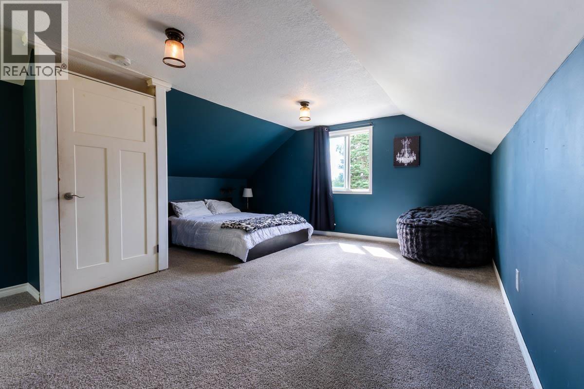 Photo 25 of 31 — 1070 BURDEN STREET · Prince George, BC