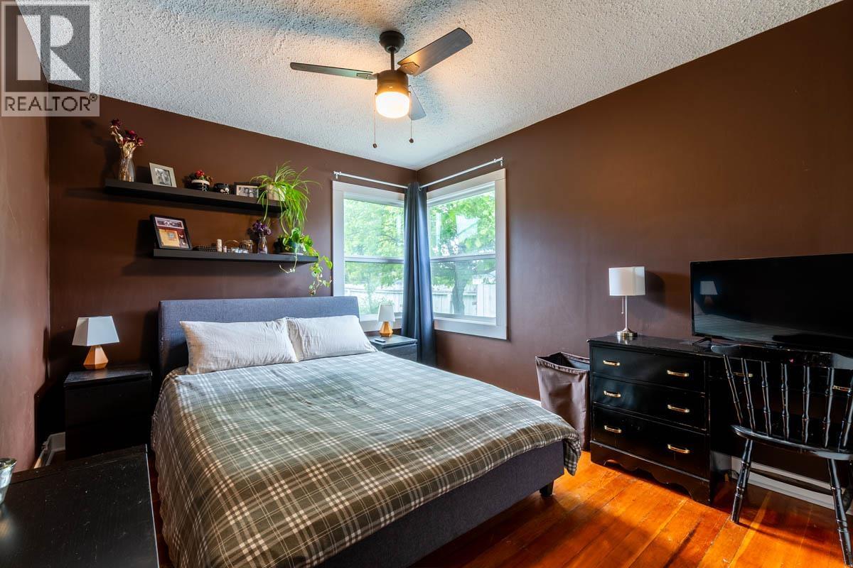 Photo 18 of 31 — 1070 BURDEN STREET · Prince George, BC