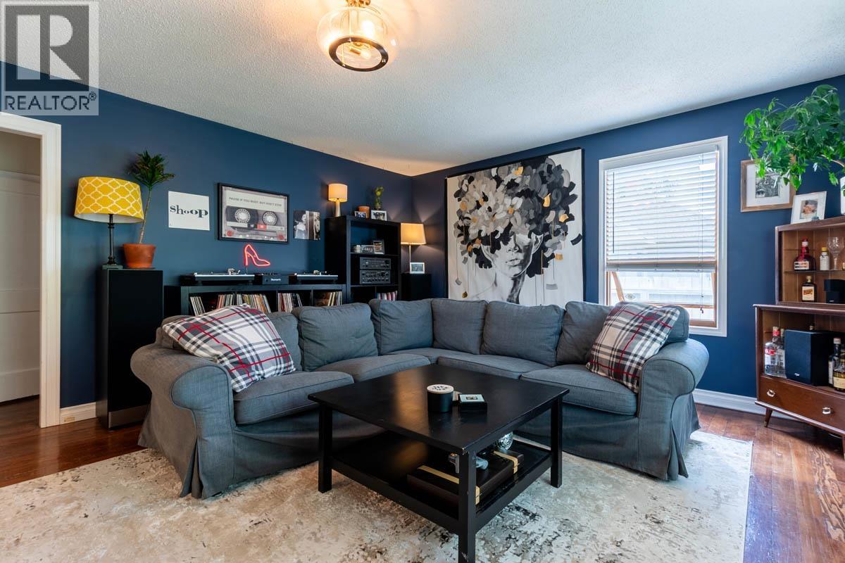 Photo 11 of 31 — 1070 BURDEN STREET · Prince George, BC