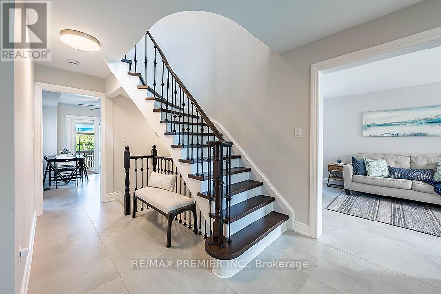 2 GRACE CRESCENT - 24