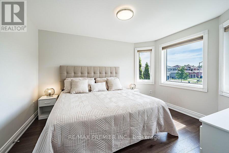 2 GRACE CRESCENT - 30