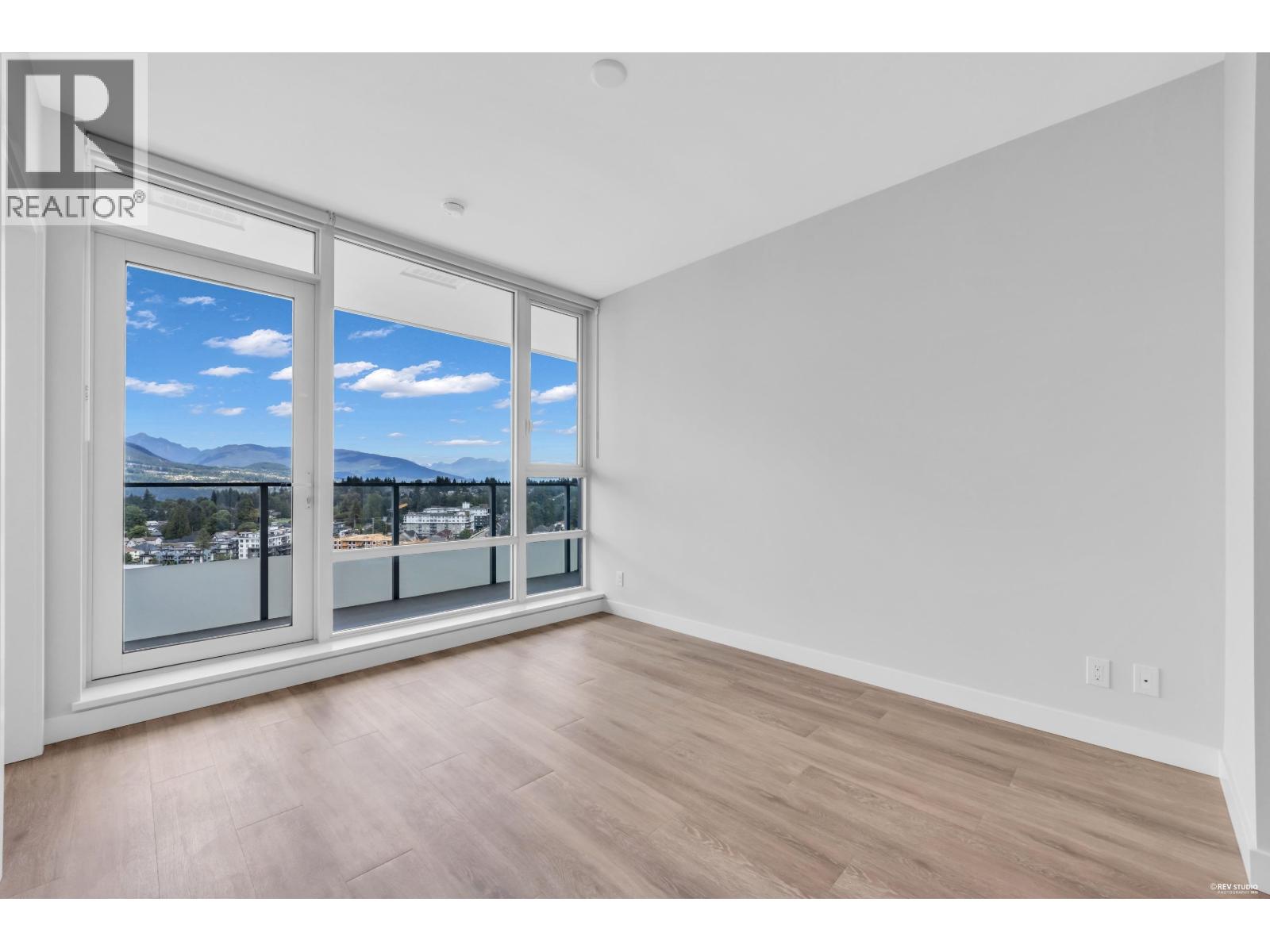 2505 567 EMERSON STREET — photo 5