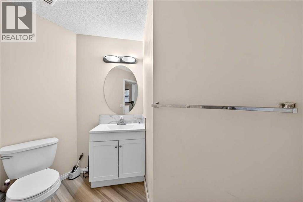 34 Saddlecrest Crescent NE - 7