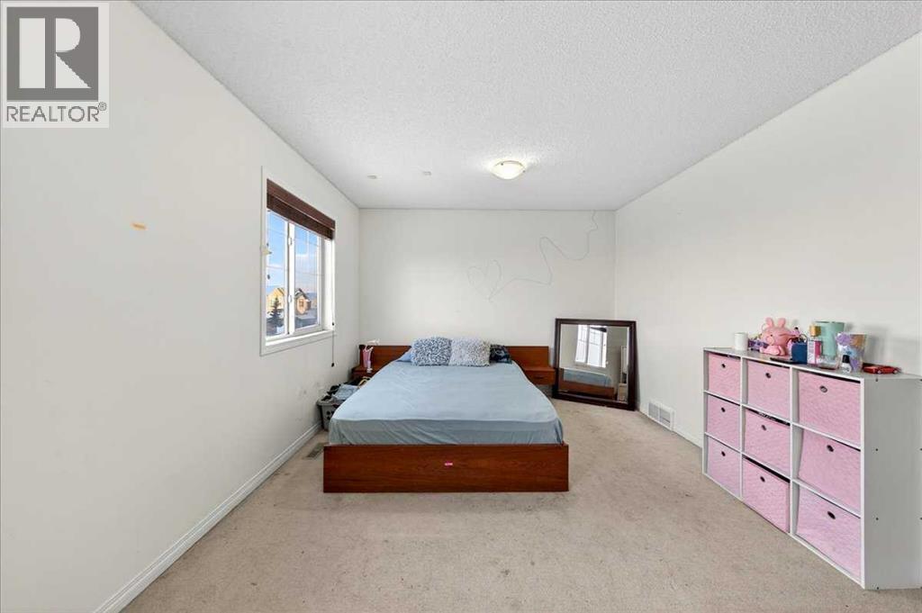 34 Saddlecrest Crescent NE - 35