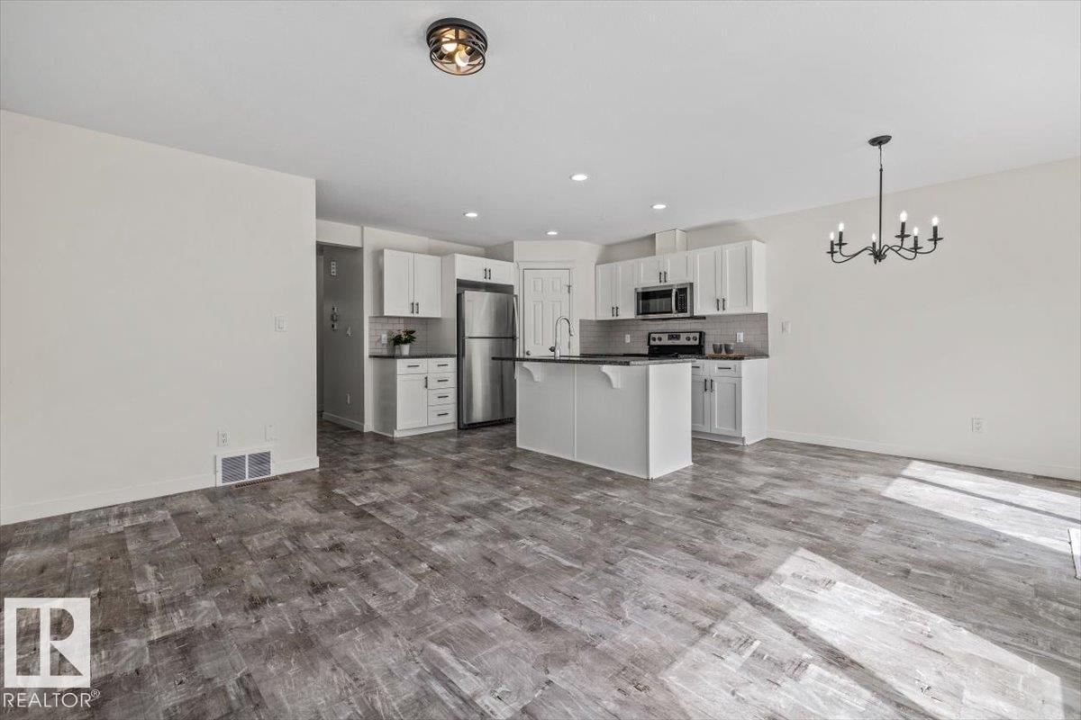 17703 65 ST NW NW — photo 9