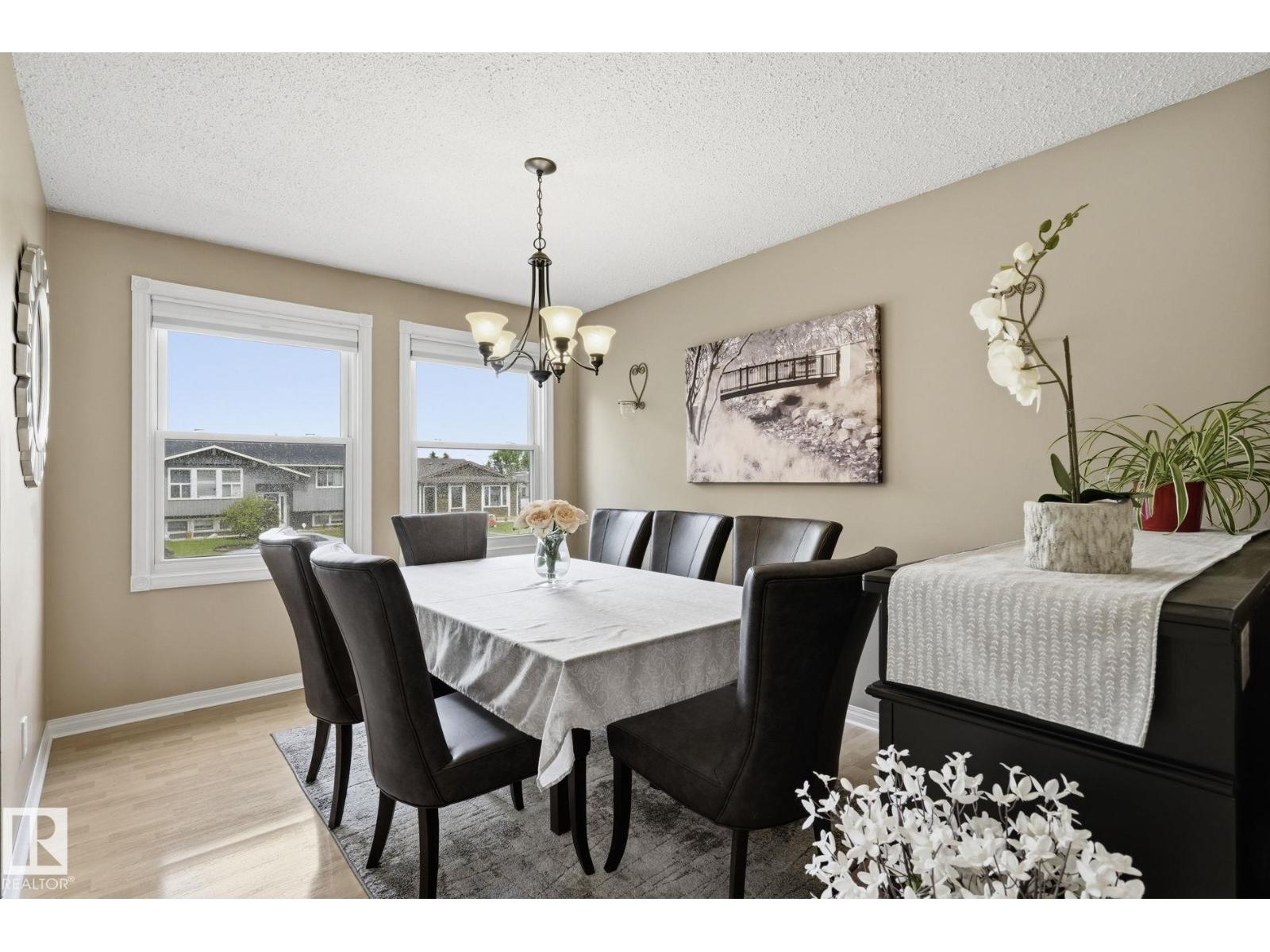 5511 10 AV NW — photo 14