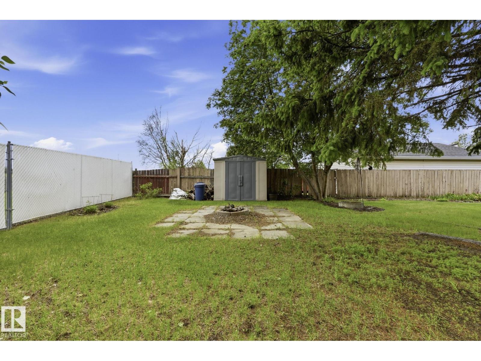 5511 10 AV NW — photo 29