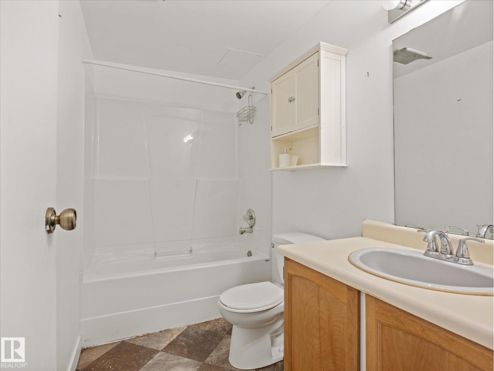 #110 10139 117 ST NW — photo 10