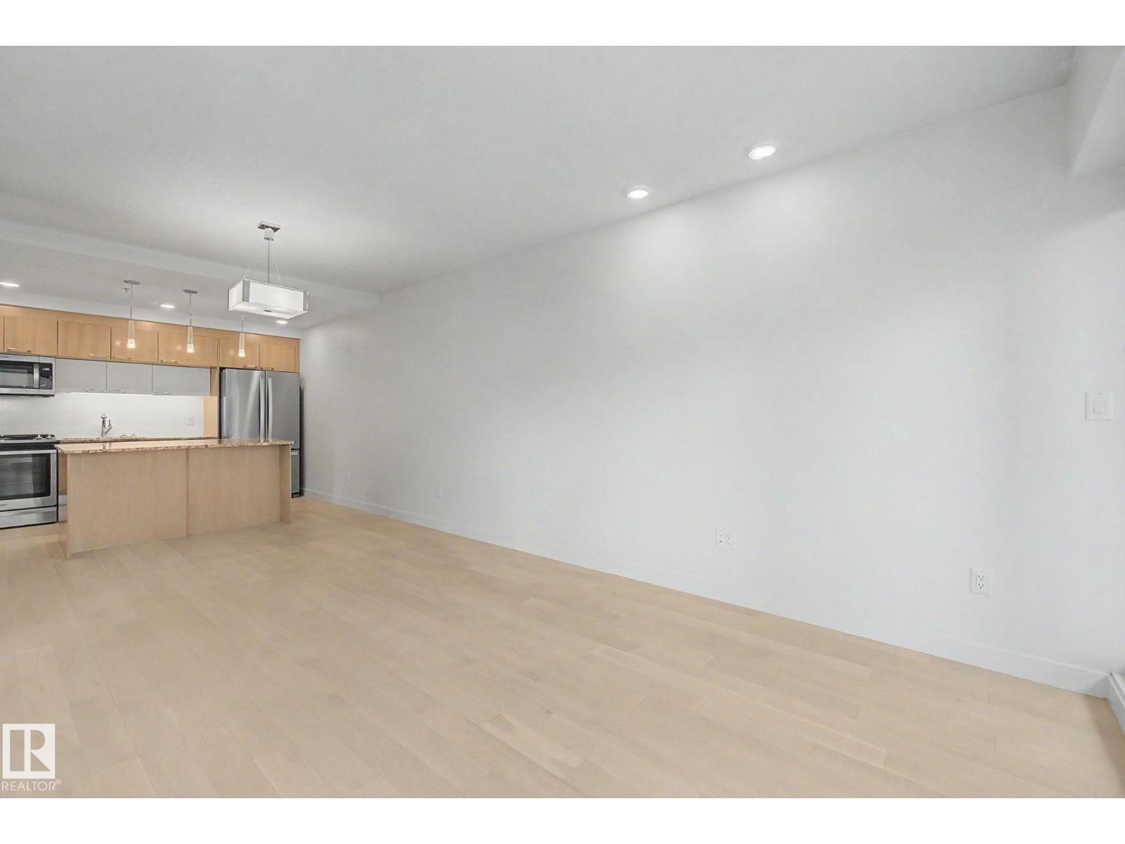#1003 9720 106 ST NW - 17