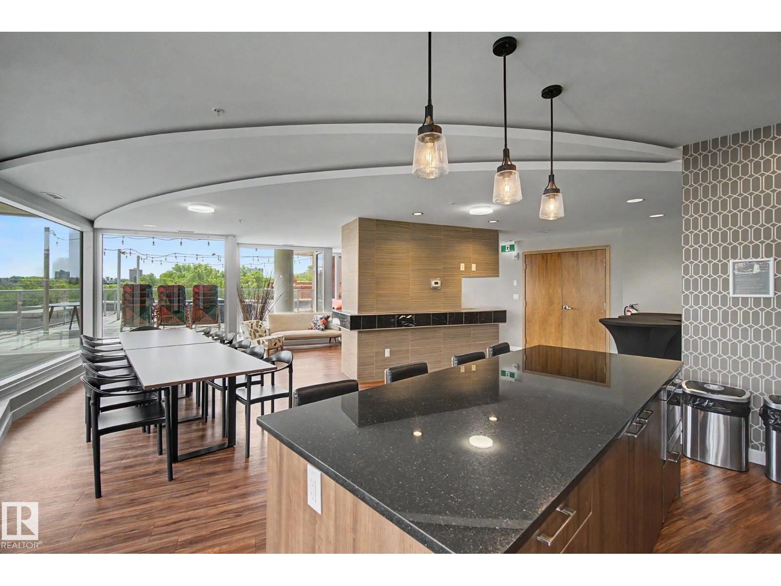 #1003 9720 106 ST NW - 39