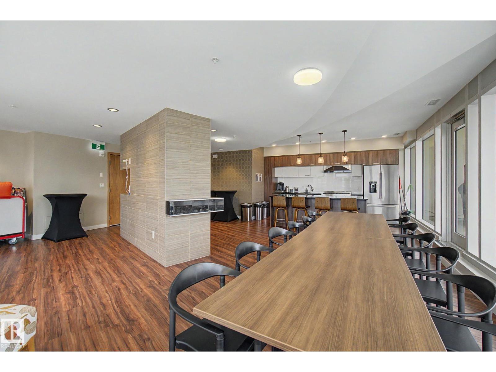 #1003 9720 106 ST NW - 40