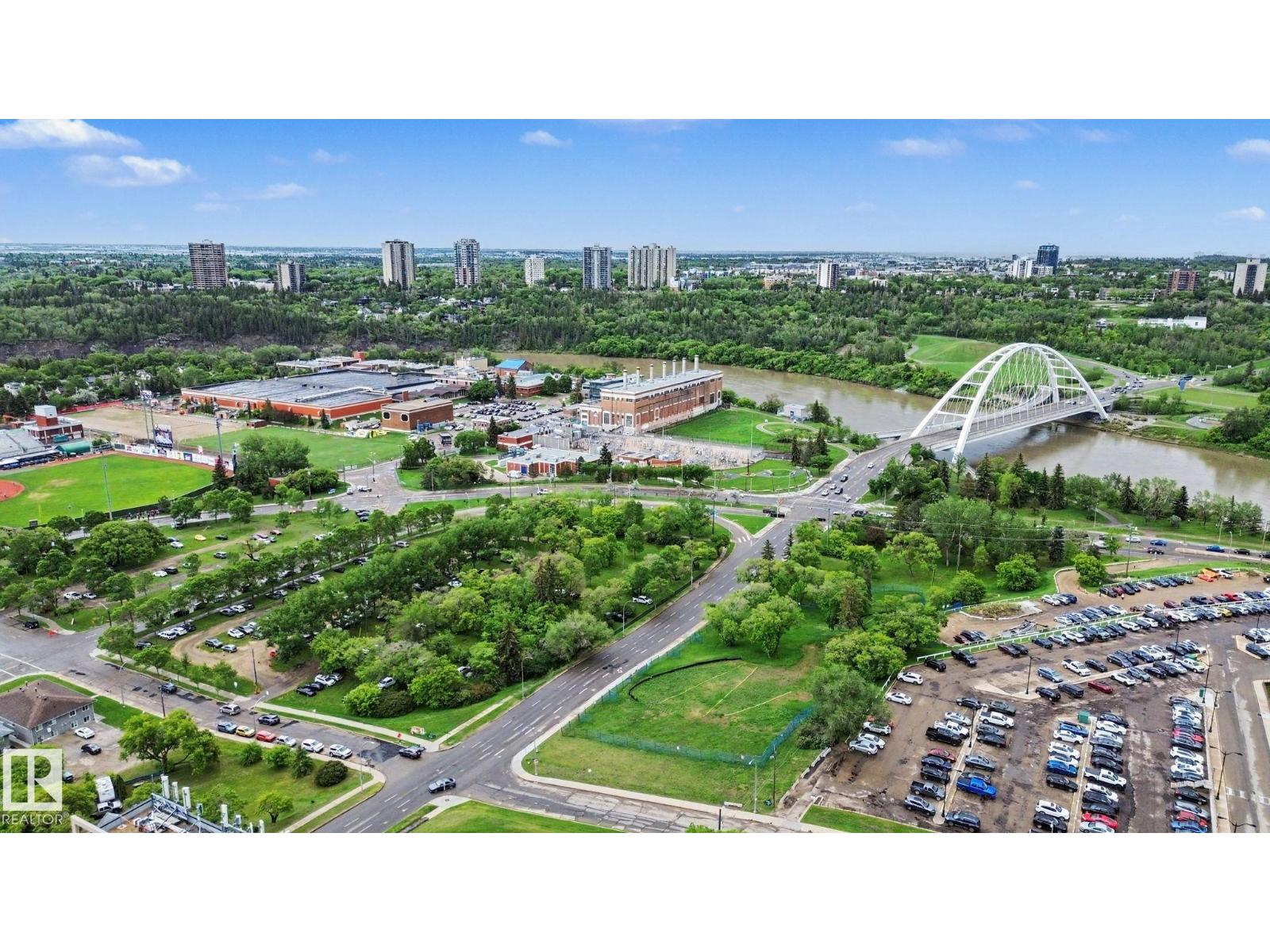 #1003 9720 106 ST NW - 55