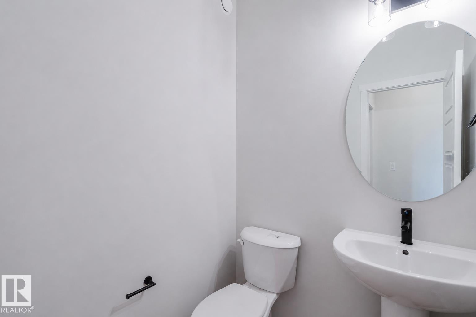 2225 194A ST NW - 44
