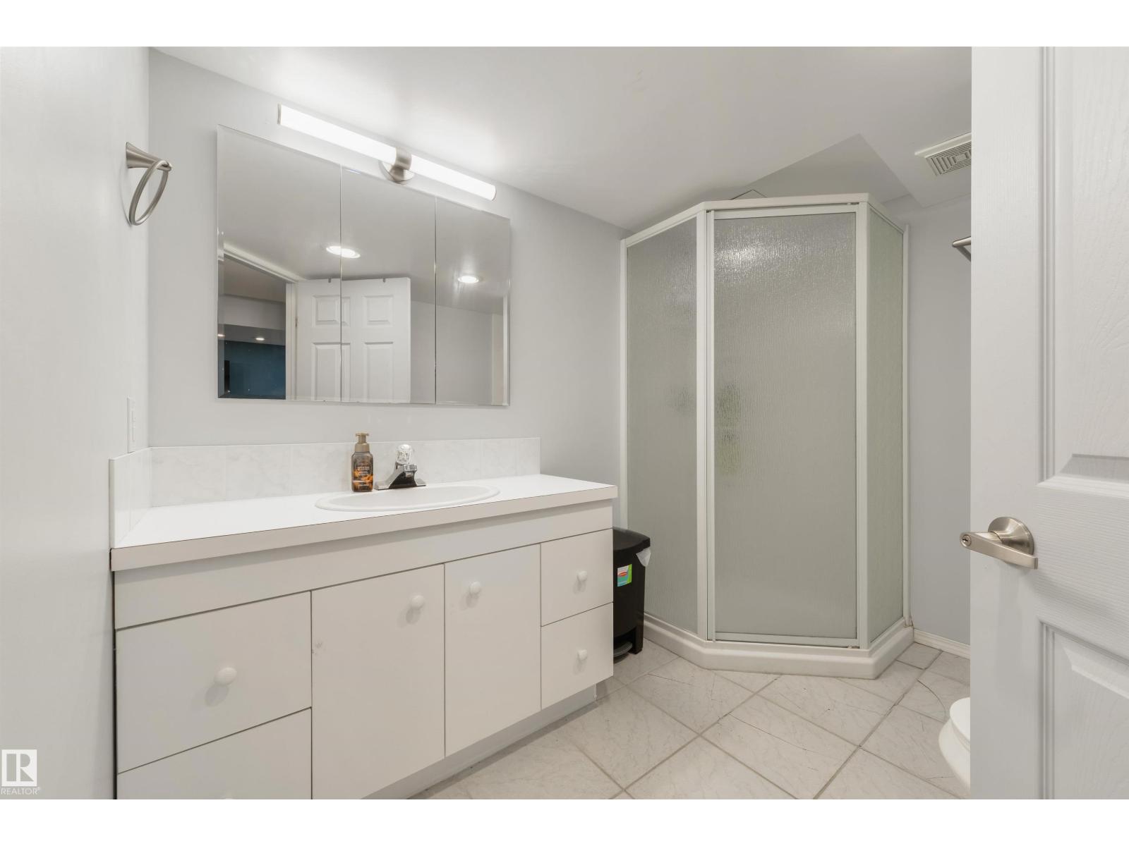 3 MORRIS ST - 28