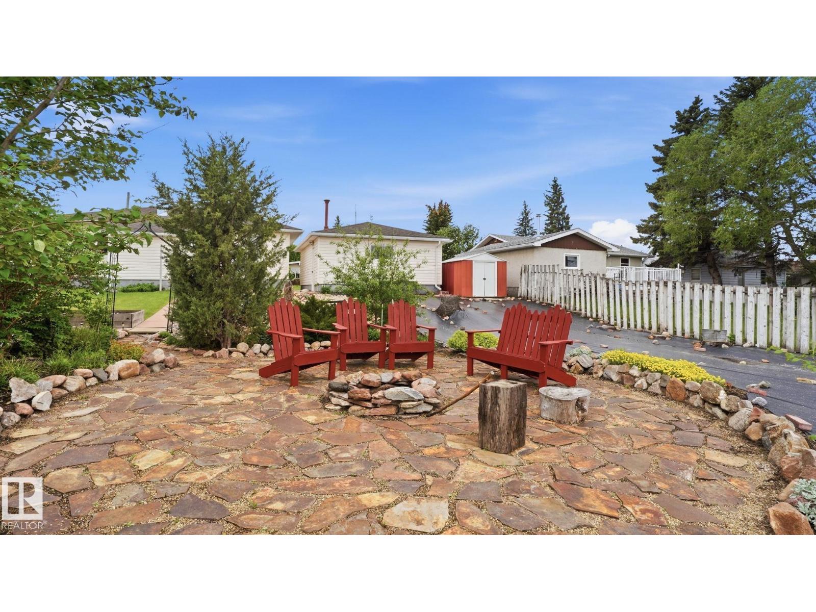 5206 45 AV — photo 35