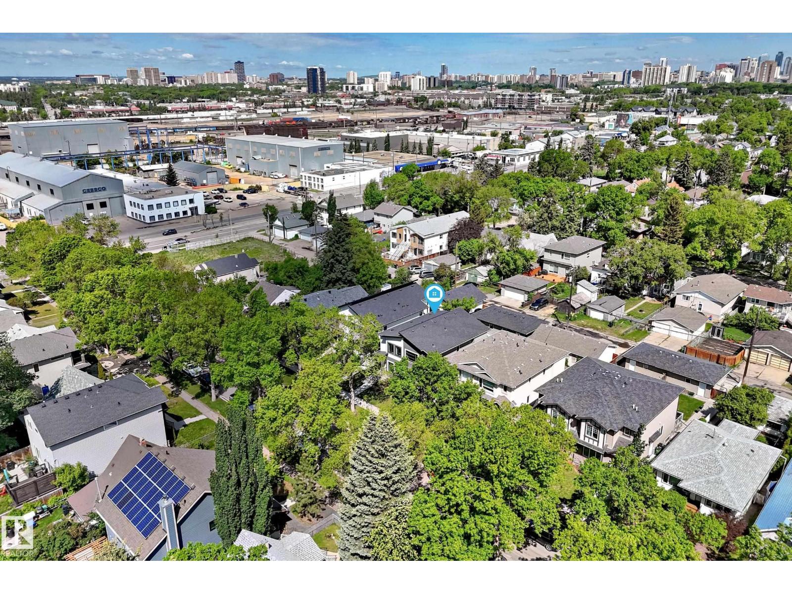 9830 73 AV NW - 64