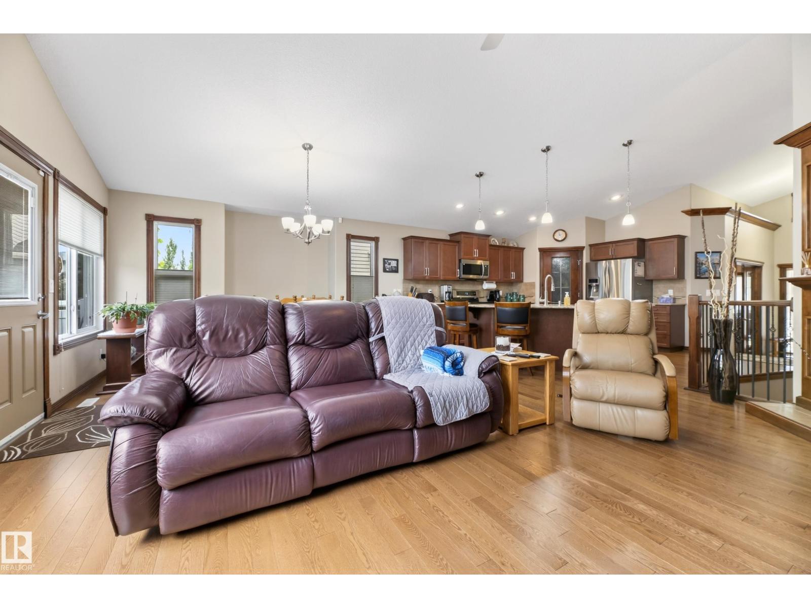 3304 64 ST — photo 13