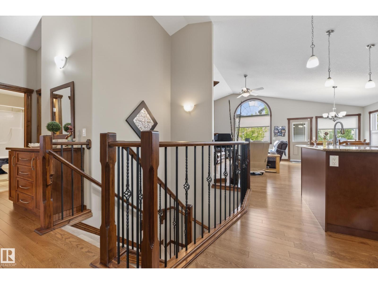 3304 64 ST — photo 8