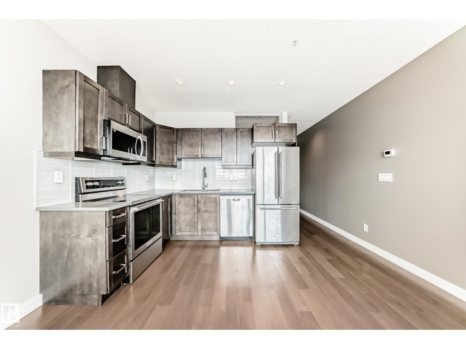 #2604 10238 103 ST NW - 11