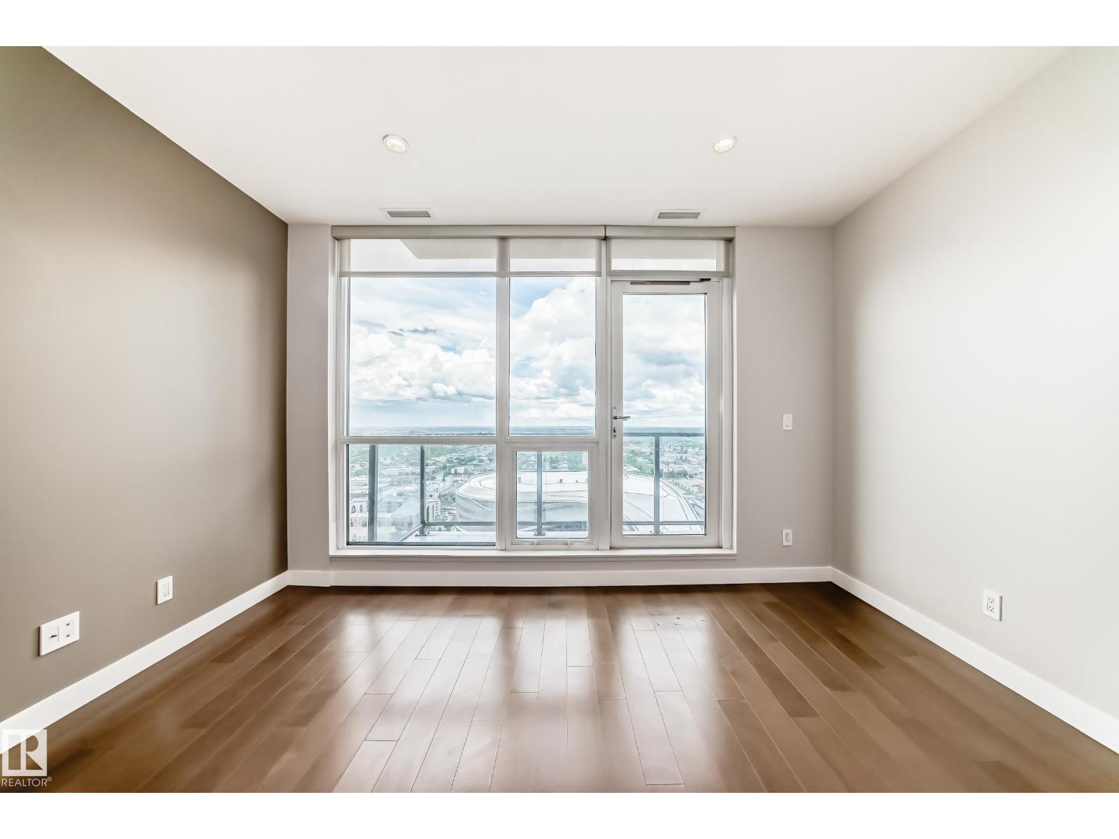 #2604 10238 103 ST NW - 14