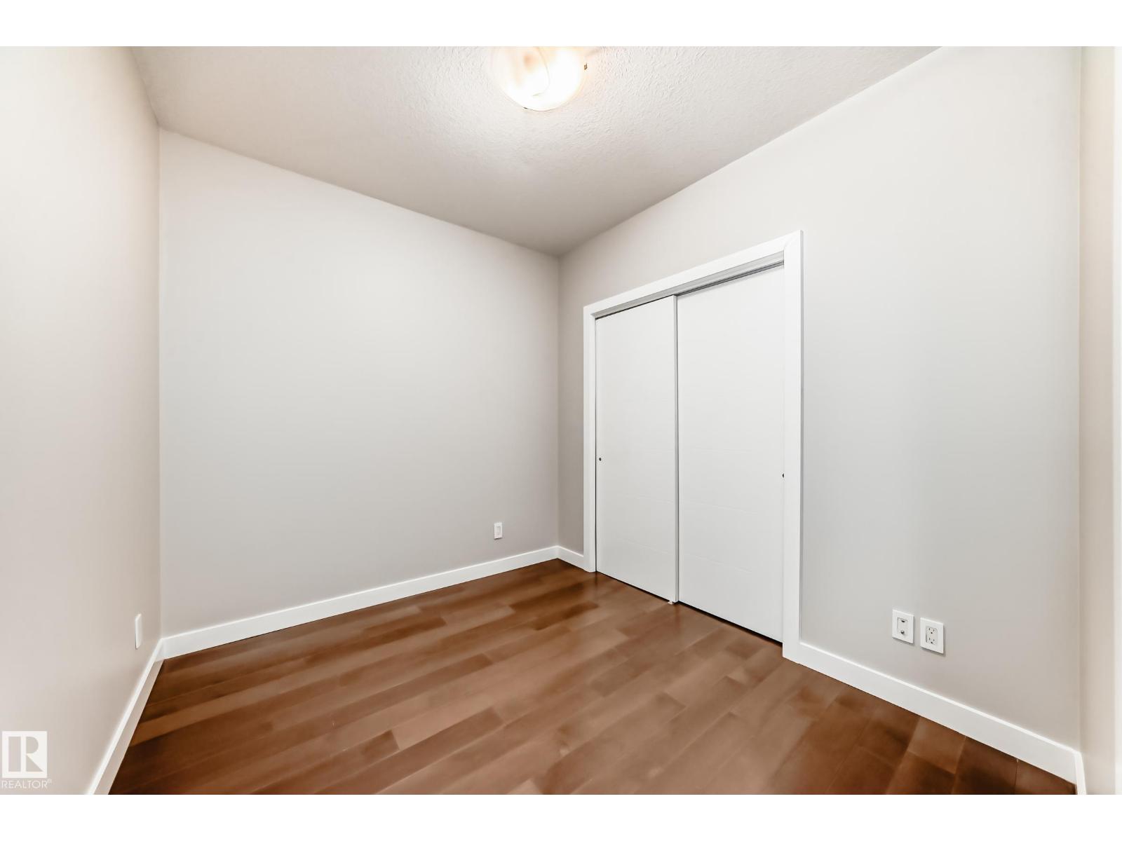 #2604 10238 103 ST NW - 15