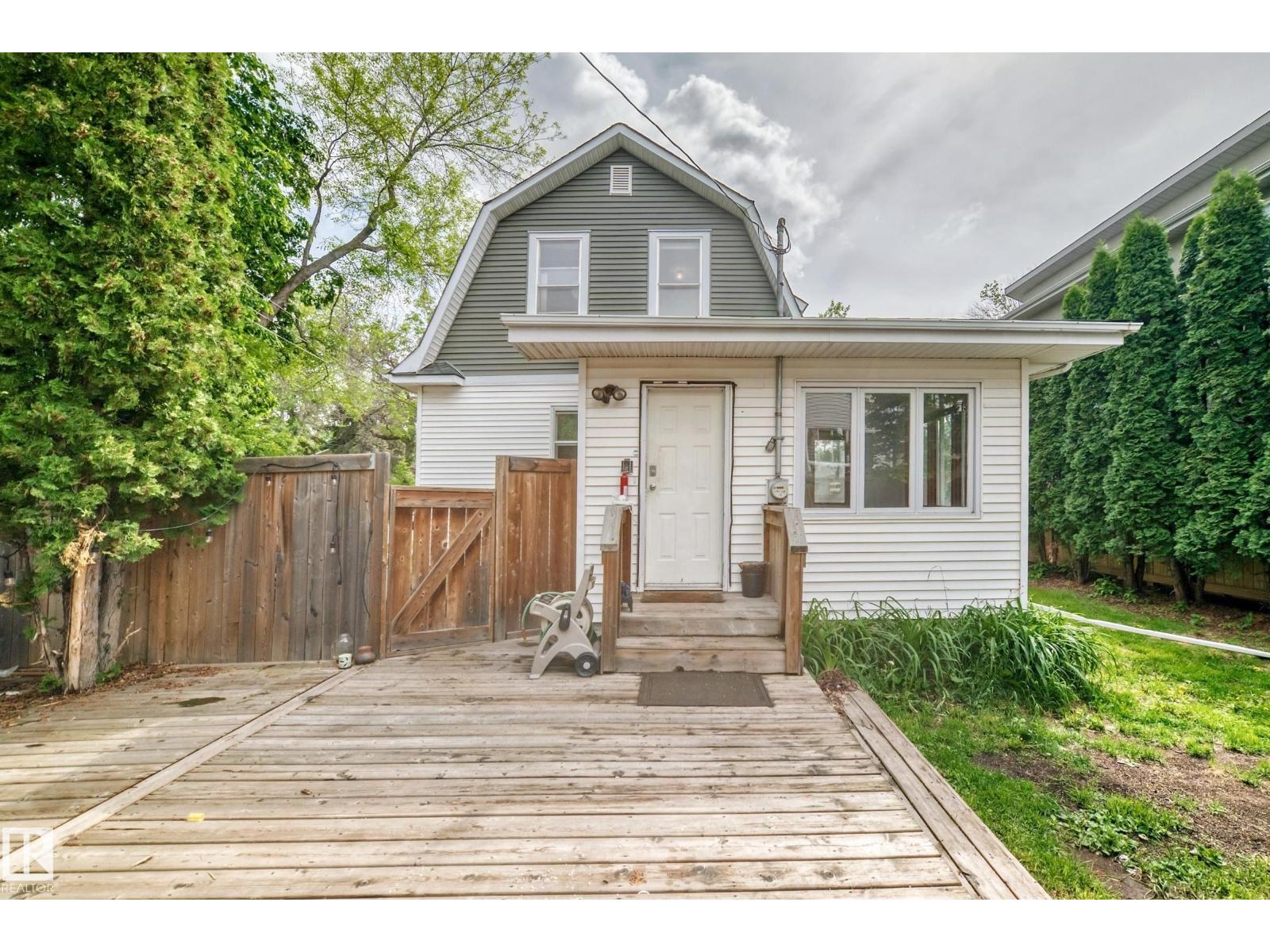 10748 123 ST NW - 52