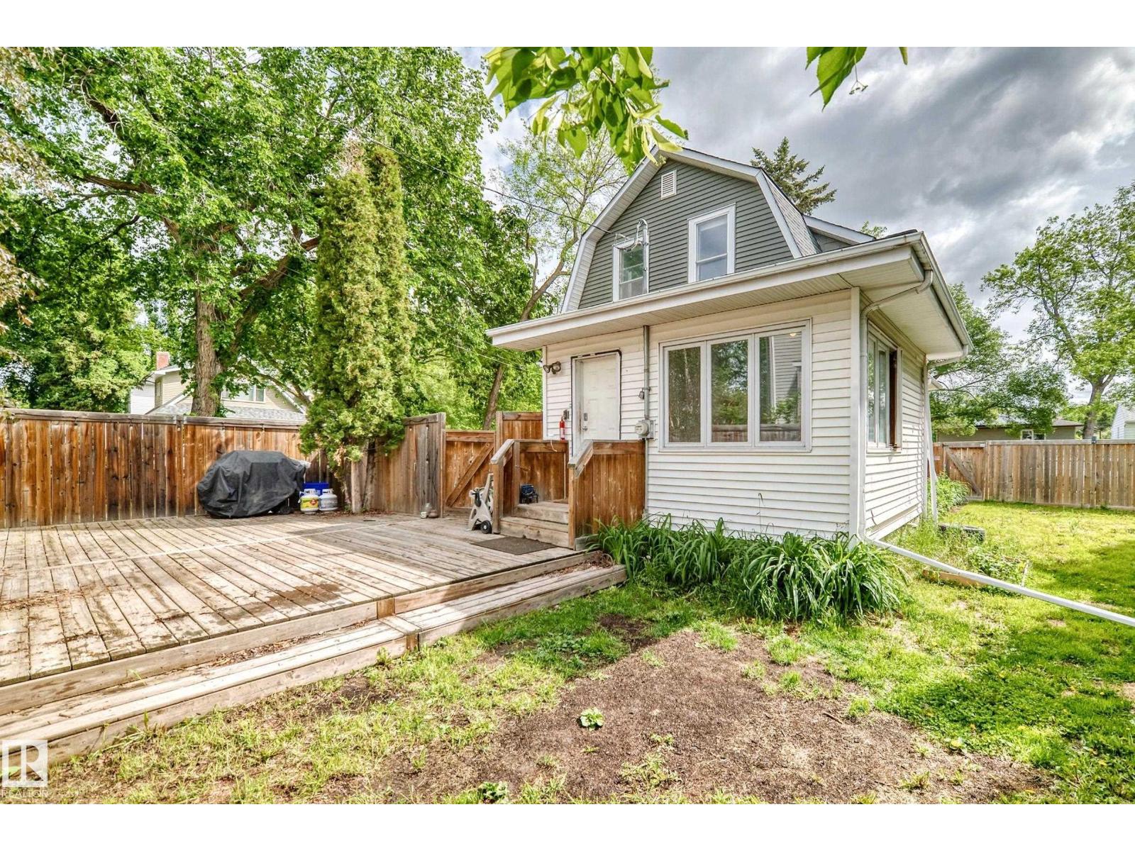 10748 123 ST NW - 53