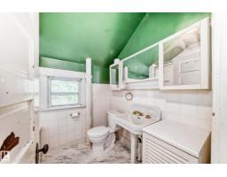 10748 123 St Nw, Edmonton, AB T5M0C4 Photo 43