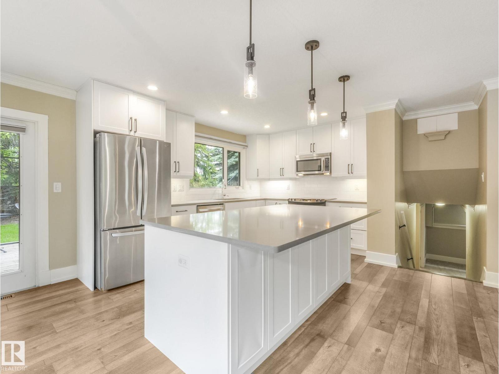 5708 144 ST NW - 10