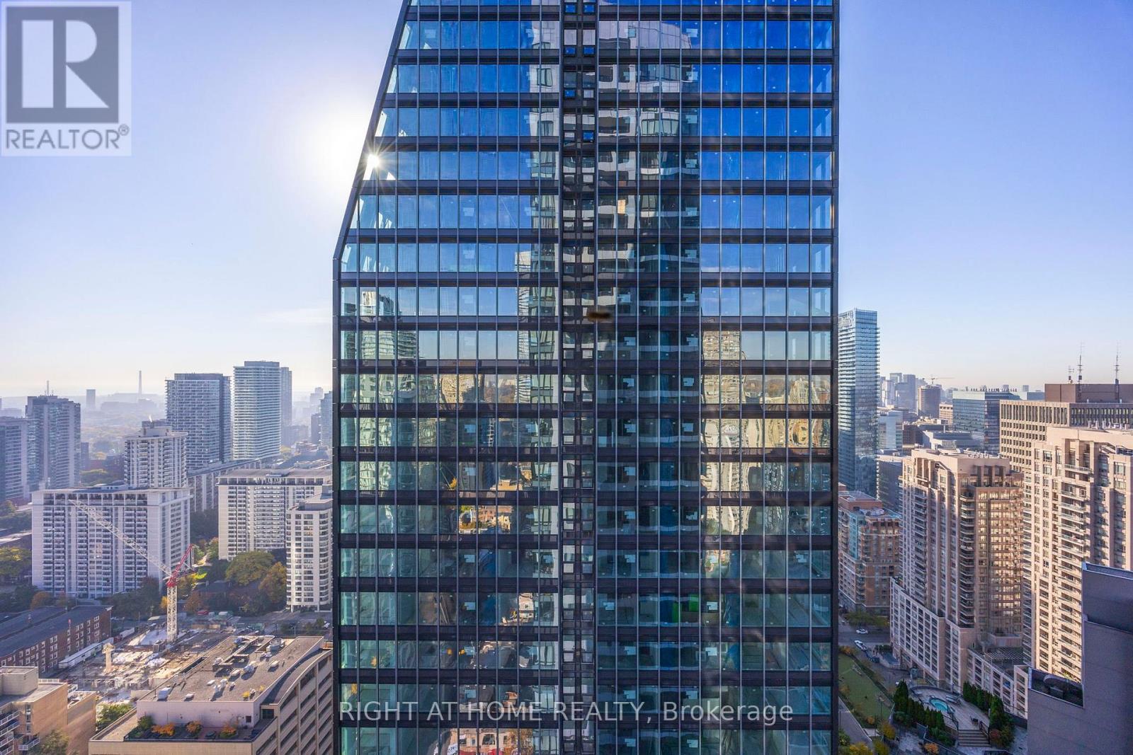 #3403 5 ST. JOSEPH STREET - 22